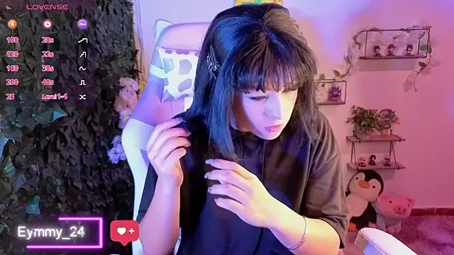 Snapshot of Eymmy_24 chatting on 21, 6, 2026 Eymmy 24 online show from 21, 6, 2026