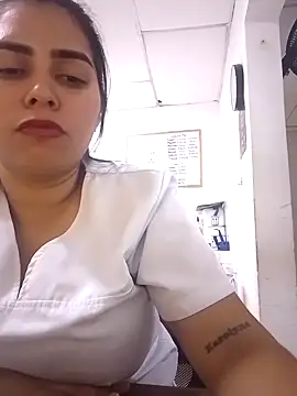 Snapshot of yesi-nursehot chatting on 13, 9, 2025 yesi-nursehot online show from 13, 9, 2025