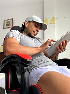 Snapshot of DeimonOficial chatting on 27, 9, 2025 DeimonOficial online show from 27, 9, 2025