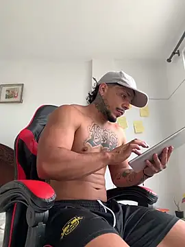 Snapshot of DeimonOficial chatting on 15, 10, 2025 DeimonOficial online show from 15, 10, 2025