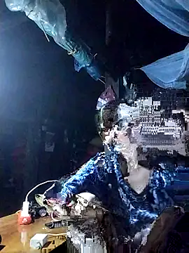 Snapshot of PhamPm70 chatting on 5, 11, 2025 PhamPm70 online show from 5, 11, 2025