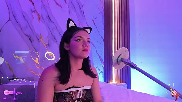 Snapshot of alicecute77 chatting on 20, 10, 2025 alicecute77 online show from 20, 10, 2025