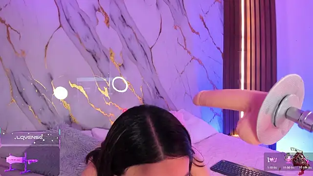 Snapshot of alicecute77 chatting on 21, 10, 2025 alicecute77 online show from 21, 10, 2025