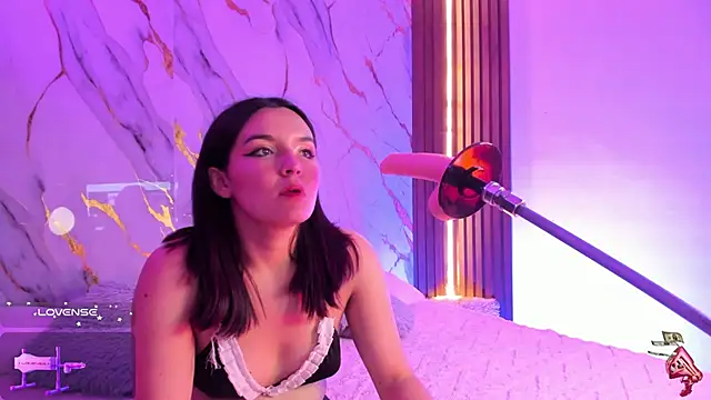 Snapshot of alicecute77 chatting on 23, 10, 2025 alicecute77 online show from 23, 10, 2025