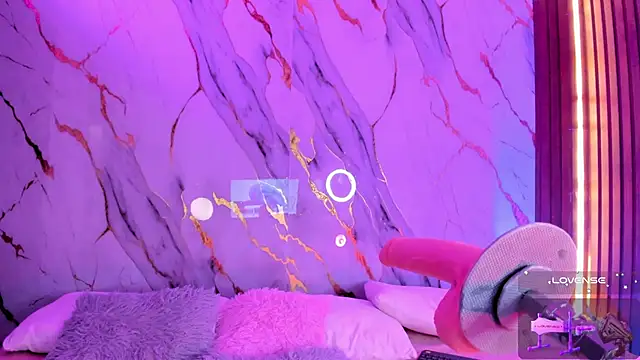 Snapshot of alicecute77 chatting on 30, 10, 2025 alicecute77 online show from 30, 10, 2025