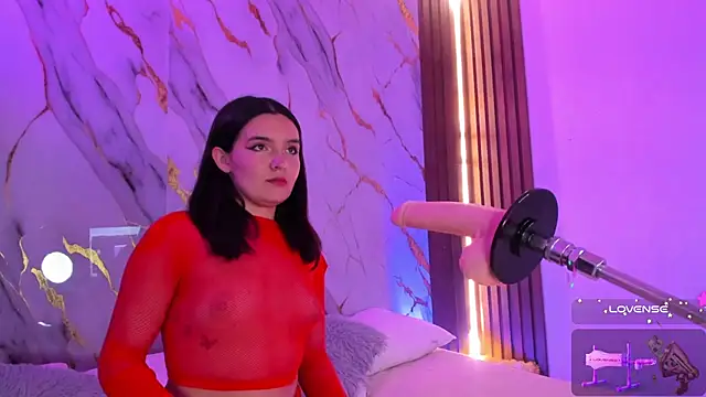 Snapshot of alicecute77 chatting on 6, 11, 2025 alicecute77 online show from 6, 11, 2025