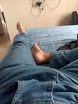 Snapshot of comobucetinhas chatting on 8, 9, 2025 comobucetinhas online show from 8, 9, 2025