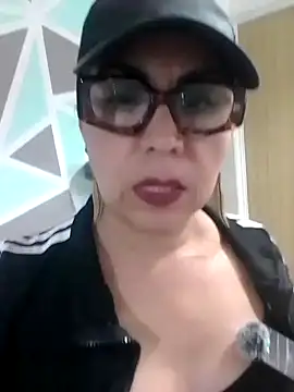 Snapshot of SweetCatheryne chatting on 10, 7, 2026 SweetCatheryne online show from 10, 7, 2026