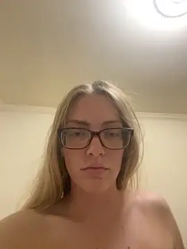 blondebaddi online show from 7, 11, 2025