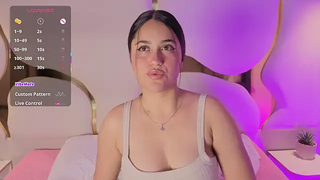 Snapshot of gabyjoness_ chatting on 25, 11, 2025 gabyjoness online show from 25, 11, 2025