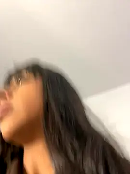 Aleja ruizz online show from 26, 11, 2025