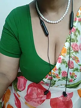 Snapshot of tami_lavanya chatting on 31, 5, 2026 tami lavanya online show from 31, 5, 2026