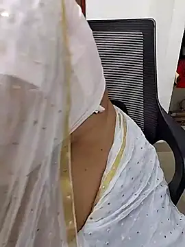 Snapshot of tami_lavanya chatting on 28, 7, 2026 tami lavanya online show from 28, 7, 2026