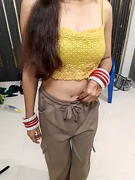 Snapshot of Aarti-kumri chatting on 15, 9, 2025 Aarti-kumri online show from 15, 9, 2025