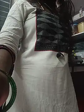 Snapshot of kavya-telugu84 chatting on 4, 7, 2026 kavya-telugu84 online show from 4, 7, 2026