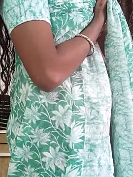 Snapshot of kavya-telugu84 chatting on 5, 7, 2026 kavya-telugu84 online show from 5, 7, 2026