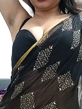 Snapshot of SHREE00017 chatting on 19, 12, 2025 SHREE00017 online show from 19, 12, 2025