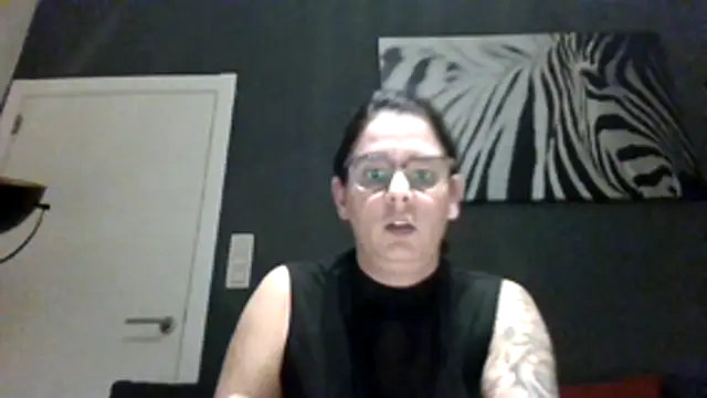 Snapshot of hottyFcup chatting on 17, 11, 2025 hottyFcup online show from 17, 11, 2025