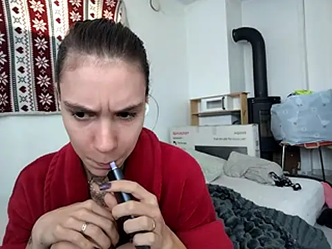 HoneySquirrel online show from 19, 10, 2025