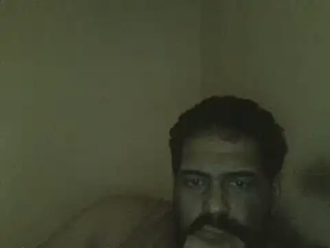 Snapshot of elpoop7305 chatting on 1, 7, 2026 elpoop7305 online show from 1, 7, 2026