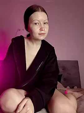 DragonFoxie online show from 25, 11, 2025