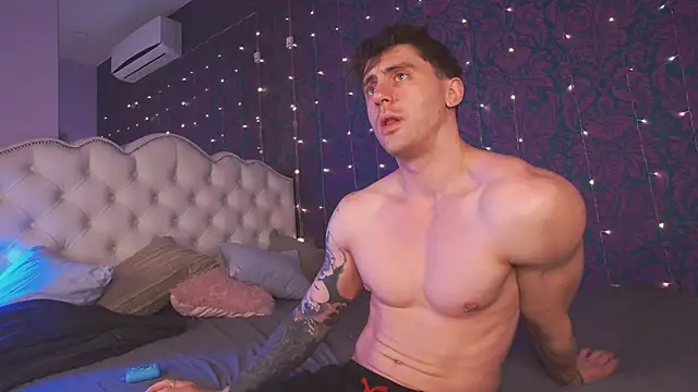 Snapshot of Oscar_Miller_ chatting on 27, 11, 2025 Oscar Miller online show from 27, 11, 2025