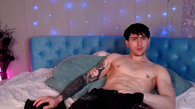 Snapshot of Oscar_Miller_ chatting on 15, 3, 2026 Oscar Miller online show from 15, 3, 2026