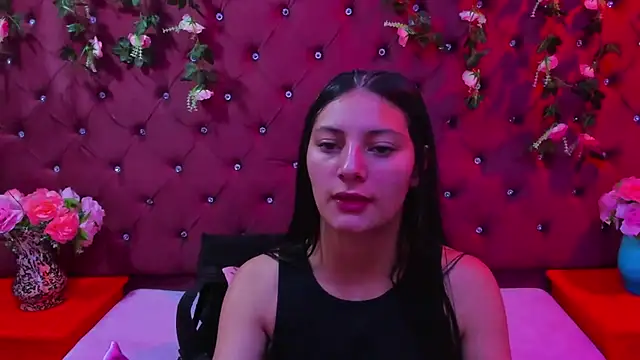  Luna Bennett online show from 9, 11, 2025