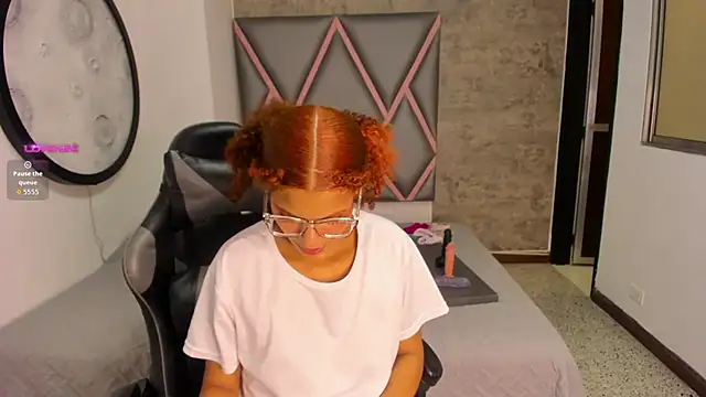 Snapshot of chubby_sexy_ chatting on 14, 9, 2025 chubby sexy online show from 14, 9, 2025