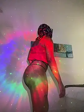nakeddee online show from 14, 5, 2026