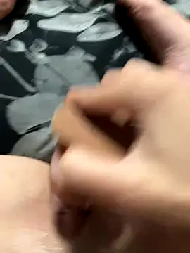 Snapshot of SomeWhatFoxyX chatting on 25, 10, 2025 SomeWhatFoxyX online show from 25, 10, 2025