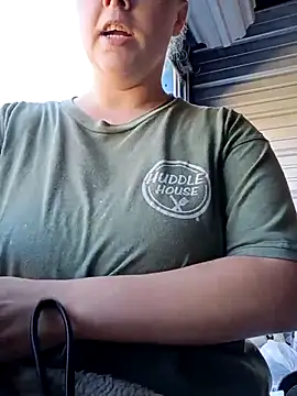 Snapshot of countrymomma chatting on 15, 10, 2025 countrymomma online show from 15, 10, 2025