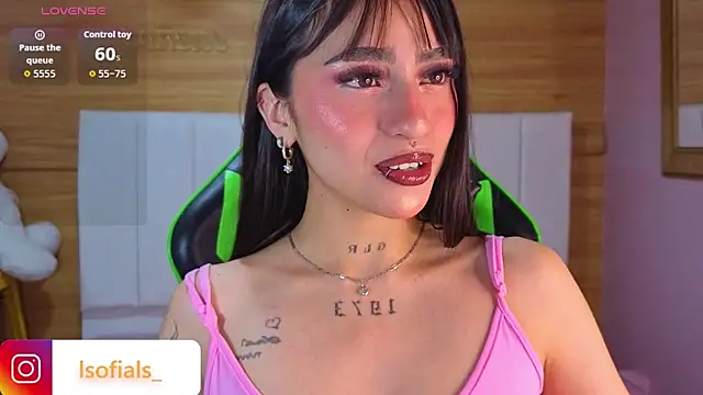 Abril Velvet a  online show from 18, 2, 2026