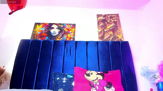 Annie switt online show from 25, 2, 2026