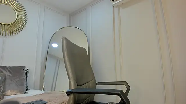 CharlotteBrownn  online show from 20, 9, 2025