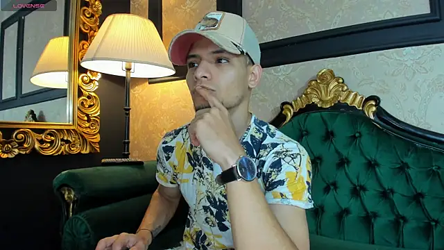 AlessandroKiing online show from 11, 4, 2026