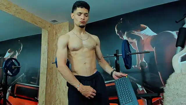 AlessandroKiing online show from 16, 4, 2026