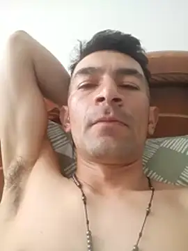 Snapshot of kaMiLoBa chatting on 5, 11, 2025 kaMiLoBa online show from 5, 11, 2025