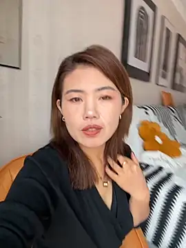 Snapshot of feifei_521 chatting on 19, 10, 2025 feifei 521 online show from 19, 10, 2025