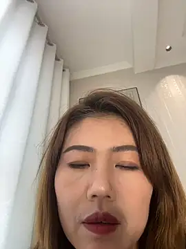 Snapshot of feifei_521 chatting on 26, 10, 2025 feifei 521 online show from 26, 10, 2025