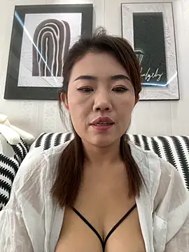 Snapshot of feifei_521 chatting on 15, 12, 2025 feifei 521 online show from 15, 12, 2025