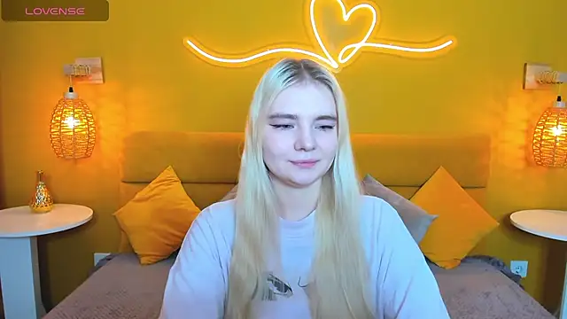 RuthBryant online show from 15, 11, 2025