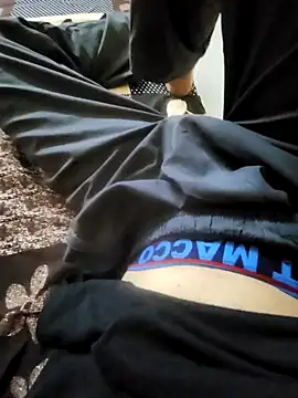 Snapshot of coupleyug chatting on 20, 9, 2025 coupleyug online show from 20, 9, 2025