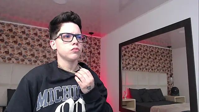 Snapshot of SpencerMontgomery chatting on 10, 9, 2025 SpencerMontgomery online show from 10, 9, 2025