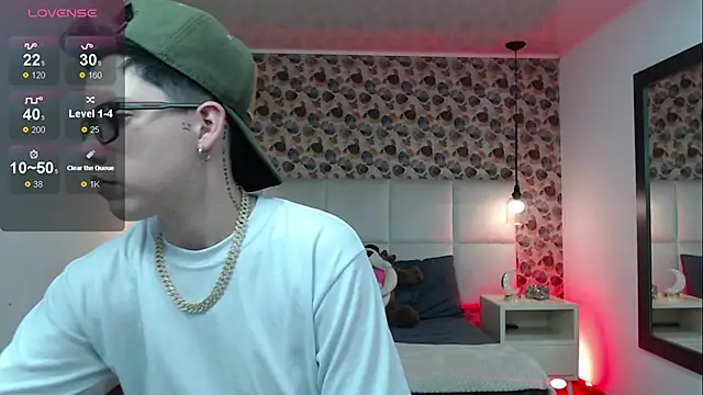 Snapshot of SpencerMontgomery chatting on 16, 9, 2025 SpencerMontgomery online show from 16, 9, 2025