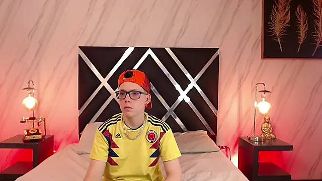 Snapshot of SpencerMontgomery chatting on 11, 10, 2025 SpencerMontgomery online show from 11, 10, 2025