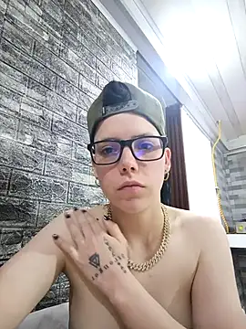 Snapshot of SpencerMontgomery chatting on 13, 10, 2025 SpencerMontgomery online show from 13, 10, 2025