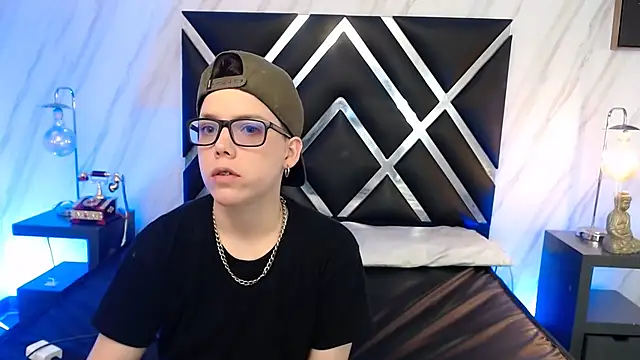 Snapshot of SpencerMontgomery chatting on 30, 11, 2025 SpencerMontgomery online show from 30, 11, 2025