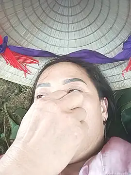 CoMay003 online show from 14, 4, 2026