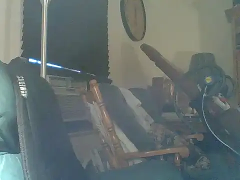 Snapshot of dicinyou80 chatting on 12, 11, 2025 dicinyou80 online show from 12, 11, 2025